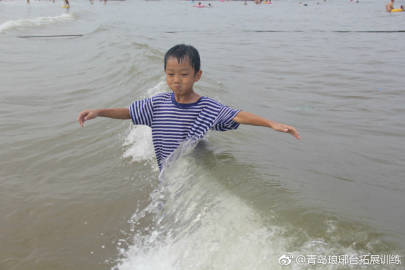 青岛海滨军事夏令营带你亲近大海